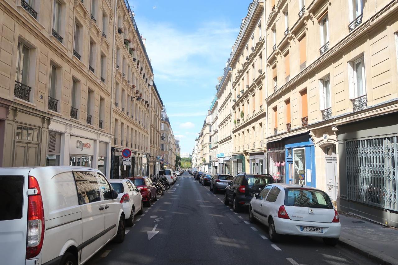 17 - Coeur Batignolles - Beau 10 M2 -110 Sqf - Etat Neuf - Calme - Ideal Personne - Single Occupancy Apartment *